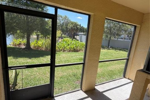 Touwnhouse à vendre à Tampa, Floride: 2 chambres, 111.48 m2 № 2107659 - photo 19