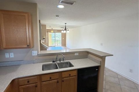 Touwnhouse à vendre à Tampa, Floride: 2 chambres, 111.48 m2 № 2107659 - photo 6