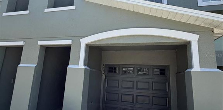 Touwnhouse à PALM RIVER TOWNHOMES à Tampa, Floride 2 chambres, 111.48 m2 № 2107659