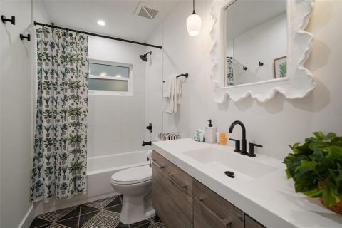 Casa en venta en Brandon, Florida, 4 dormitorios, 144.09 m2 № 2383896 - foto 15