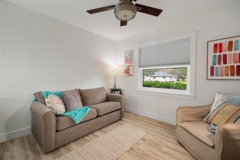 Casa en venta en Brandon, Florida, 4 dormitorios, 144.09 m2 № 2383896 - foto 17