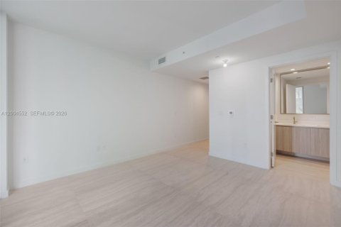 Снять в аренду кондоминиум в Майами, Флорида 1 спальня, 62.24м2, № 2145899 - фото 5