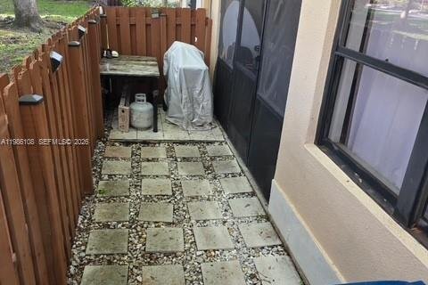 Снять в аренду таунхаус в Уэстон, Флорида 3 спальни, 144.93м2, № 2048120 - фото 17