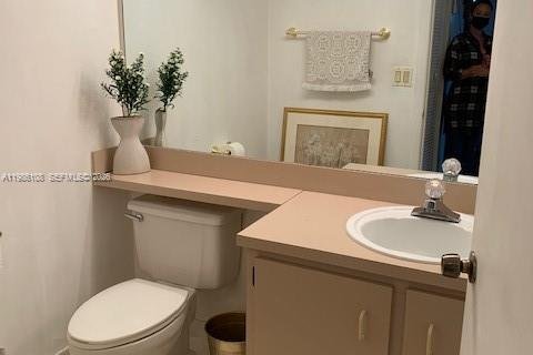 Снять в аренду таунхаус в Уэстон, Флорида 3 спальни, 144.93м2, № 2048120 - фото 13