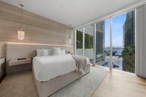 Condo in Miami Beach, Florida, 3 bedrooms  № 1948120 - photo 13