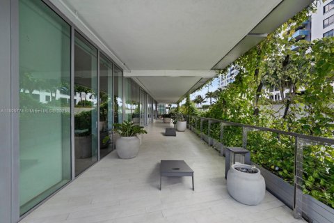 Condo in Miami Beach, Florida, 3 bedrooms  № 1948120 - photo 26