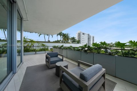 Condo in Miami Beach, Florida, 3 bedrooms  № 1948120 - photo 27