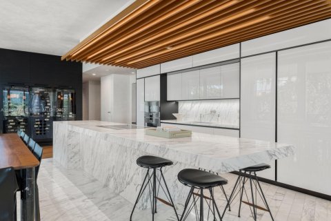 Condo in Miami Beach, Florida, 3 bedrooms  № 1948120 - photo 7