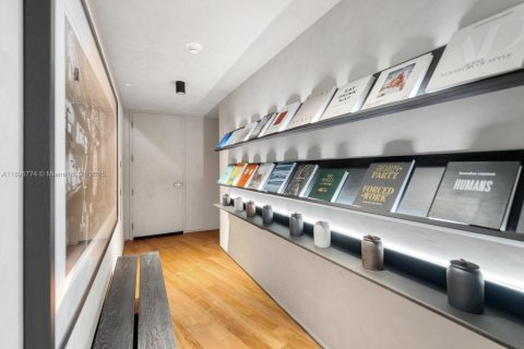 Condo in Miami Beach, Florida, 3 bedrooms  № 1948120 - photo 21