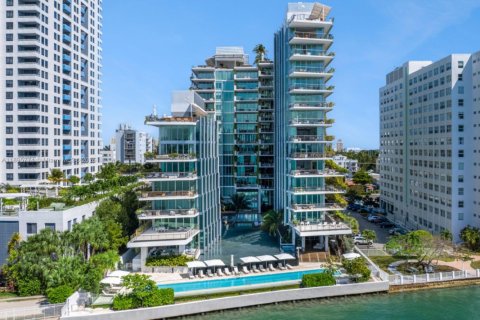 Condo in Miami Beach, Florida, 3 bedrooms  № 1948120 - photo 29