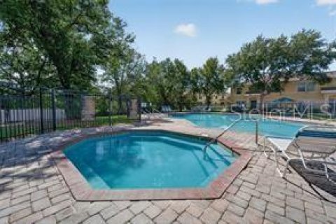 Townhouse in Zephyrhills, Florida 2 bedrooms, 145.02 sq.m. № 2222711 - photo 23