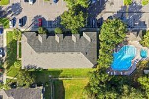 Townhouse in Zephyrhills, Florida 2 bedrooms, 145.02 sq.m. № 2222711 - photo 25