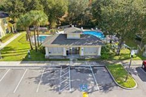 Townhouse in Zephyrhills, Florida 2 bedrooms, 145.02 sq.m. № 2222711 - photo 24