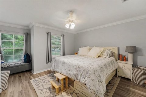 Townhouse in Zephyrhills, Florida 2 bedrooms, 145.02 sq.m. № 2222711 - photo 3