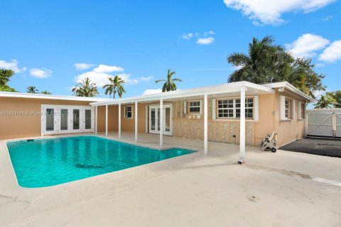 Villa ou maison à louer à Plantation, Floride: 4 chambres, 169.64 m2 № 1836305 - photo 5