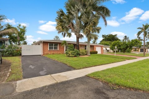 Villa ou maison à louer à Plantation, Floride: 4 chambres, 169.64 m2 № 1836305 - photo 14