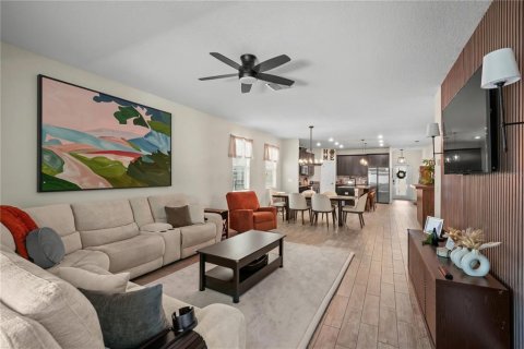Villa ou maison à vendre à Orlando, Floride: 3 chambres, 194.07 m2 № 2393829 - photo 4