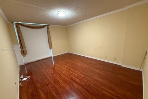 Купить кондоминиум в Холливуд, Флорида 2 спальни, 119.57м2, № 1977758 - фото 27