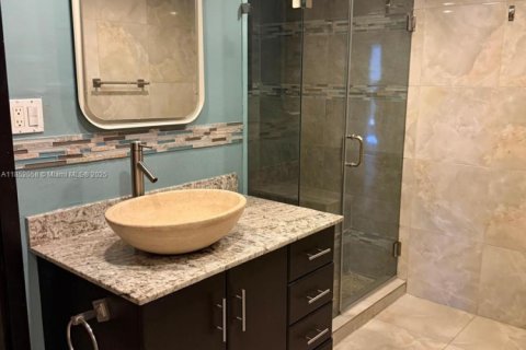 Купить кондоминиум в Холливуд, Флорида 2 спальни, 119.57м2, № 1977758 - фото 19