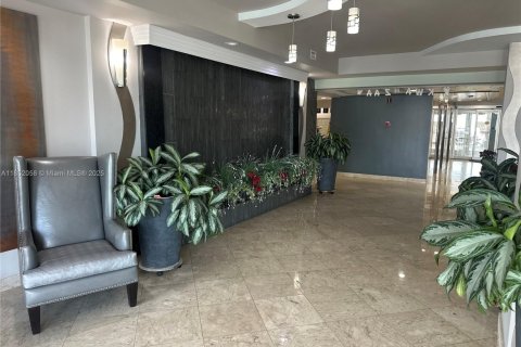 Купить кондоминиум в Холливуд, Флорида 2 спальни, 119.57м2, № 1977758 - фото 29