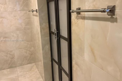 Купить кондоминиум в Холливуд, Флорида 2 спальни, 119.57м2, № 1977758 - фото 23