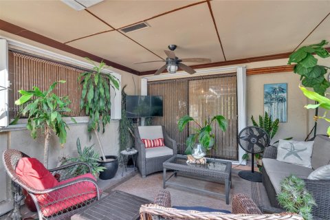 Casa en venta en Pembroke Pines, Florida, 3 dormitorios, 178.28 m2 № 1921720 - foto 22