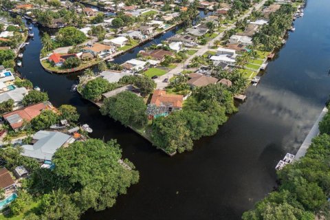 Villa ou maison à vendre à Pompano Beach, Floride: 4 chambres, 156.08 m2 № 2411783 - photo 6