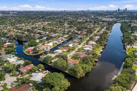 Villa ou maison à vendre à Pompano Beach, Floride: 4 chambres, 156.08 m2 № 2411783 - photo 4