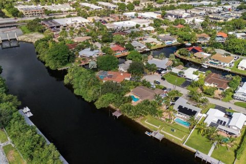Villa ou maison à vendre à Pompano Beach, Floride: 4 chambres, 156.08 m2 № 2411783 - photo 11