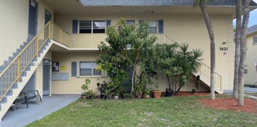 Condo in Deerfield Beach, Florida, 2 bedrooms  № 2068569