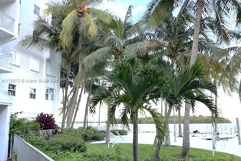Condo in Miami, Florida, 2 bedrooms  № 1699782 - photo 21
