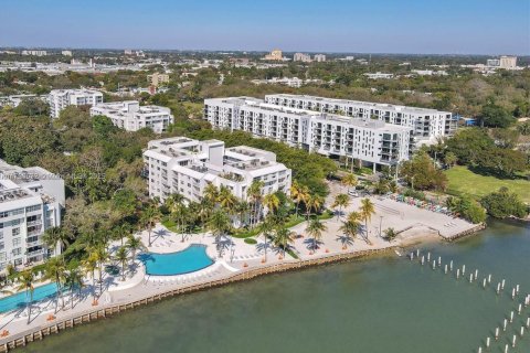 Condo in Miami, Florida, 2 bedrooms  № 1699782 - photo 11