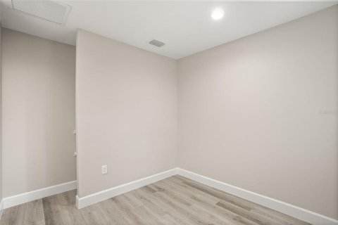 House in Orlando, Florida 4 bedrooms, 267.09 sq.m. № 2377799 - photo 19