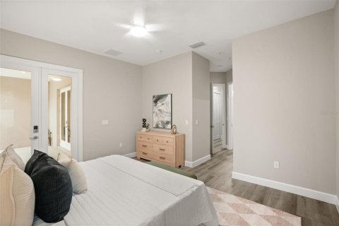 House in Orlando, Florida 4 bedrooms, 267.09 sq.m. № 2377799 - photo 23