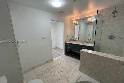 Снять в аренду кондоминиум в Майами-Бич, Флорида 2 спальни, 104.61м2, № 2002659 - фото 26