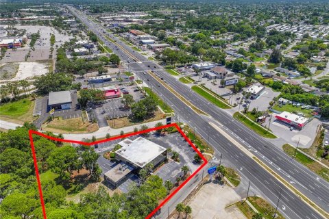 Commercial property in Port Richey, Florida № 2205389 - photo 3