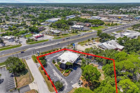 Commercial property in Port Richey, Florida № 2205389 - photo 4