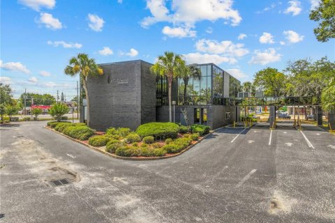 Commercial property in Port Richey, Florida № 2205389 - photo 5
