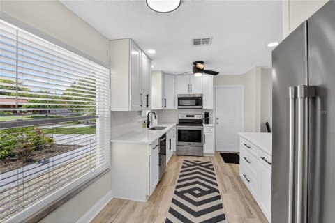 Casa en venta en Clearwater, Florida, 2 dormitorios, 116.59 m2 № 1855455 - foto 18
