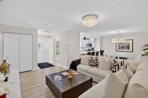 Casa en venta en Clearwater, Florida, 2 dormitorios, 116.59 m2 № 1855455 - foto 11