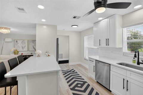 Casa en venta en Clearwater, Florida, 2 dormitorios, 116.59 m2 № 1855455 - foto 16