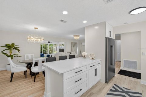 Casa en venta en Clearwater, Florida, 2 dormitorios, 116.59 m2 № 1855455 - foto 14