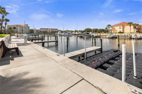 Townhouse in Palm Coast, Florida 3 bedrooms, 174.19 sq.m. № 2396286 - photo 21