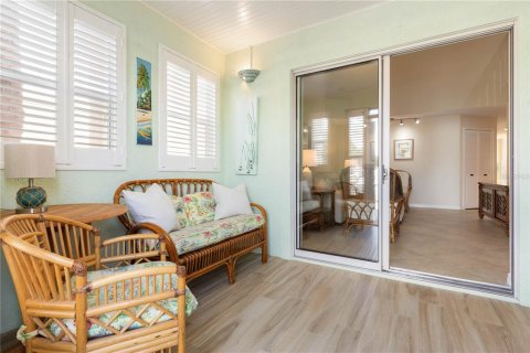 Townhouse in Palm Coast, Florida 3 bedrooms, 174.19 sq.m. № 2396286 - photo 13