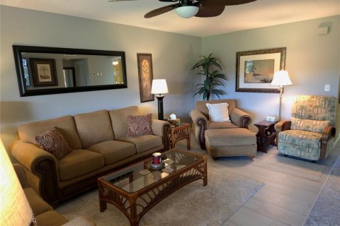 Copropriété à vendre à Bradenton, Floride: 3 chambres, 147.9 m2 № 2388931 - photo 11