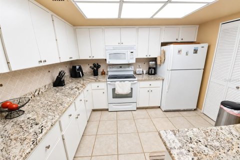 Copropriété à vendre à Bradenton, Floride: 3 chambres, 147.9 m2 № 2388931 - photo 3
