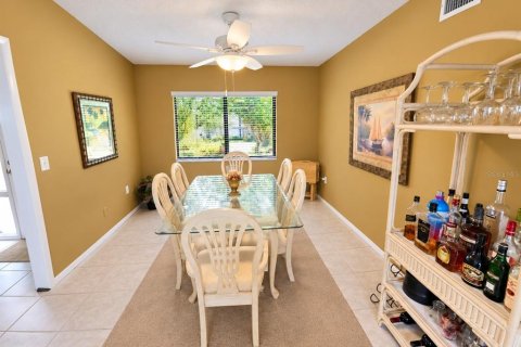 Copropriété à vendre à Bradenton, Floride: 3 chambres, 147.9 m2 № 2388931 - photo 15
