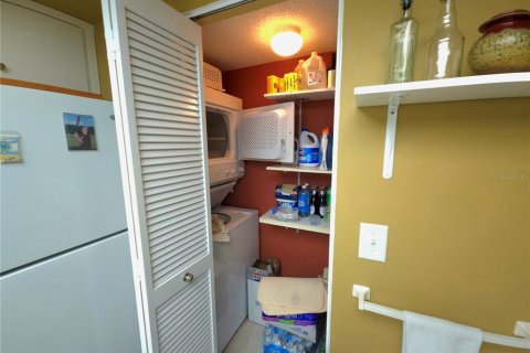 Copropriété à vendre à Bradenton, Floride: 3 chambres, 147.9 m2 № 2388931 - photo 8