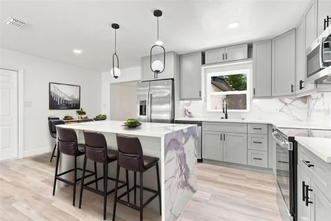 Villa ou maison à vendre à Orlando, Floride: 4 chambres, 173.17 m2 № 2362281 - photo 20