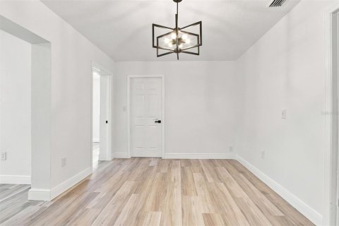 Villa ou maison à vendre à Orlando, Floride: 4 chambres, 173.17 m2 № 2362281 - photo 24